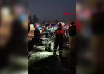 Mardin'de otomobil hafriyat kamyonuna arkadan çarptı: 1 ölü, 2 yaralı