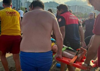 Ordu'da boğulma tehlikesi geçiren kadın kurtarıldı