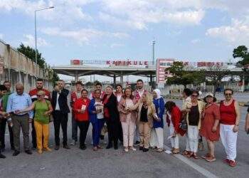 CHP'li Dinçer, Kapıkule'de gurbetçilerle buluştu