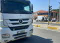 Hafriyat kamyonunun çarptığı yaya ağır yaralandı
