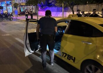 Adana'da dron ve helikopter destekli asayiş uygulaması; aranan 62 şüpheli yakalandı