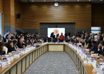 'Çerçeve yasa' teklifi komisyonda