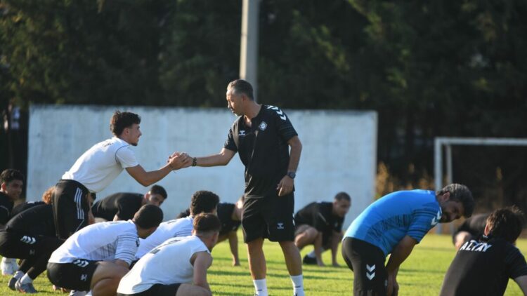 Altay’da Tuna Üzümcü’den kadro mesajı