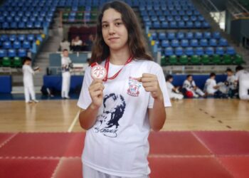 Uluslararası turnuvada kürsüye çıkan milli tekvandocu Eslin'in hedefi dünya şampiyonluğu