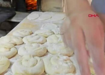 Manisalı aile 107 yıllık dede mesleğini pideciliği dördüncü kuşağa taşıdı