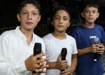 Düğün ve eğlencelerin küçük müzisyenleri; Ada-Ege-Umut