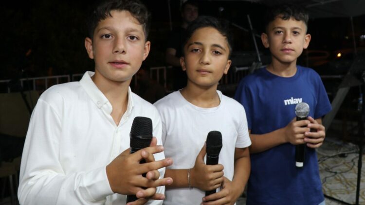 Düğün ve eğlencelerin küçük müzisyenleri; Ada-Ege-Umut