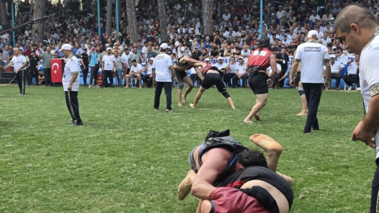 Aba güreşleri Türk dünyasını Hatay'da buluşturdu