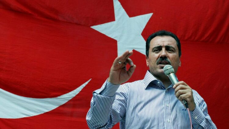 Bakan Gürlek, Muhsin Yazıcıoğlu'nun ailesini kabul edecek