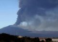 Etna Yanardağı kül püskürttü