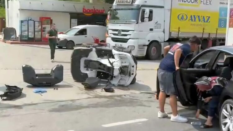 ATV ile otomobil çarpıştı; 2 yaralı