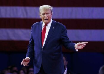 Trump: Hürmüz Boğazı'nı yüzde 100 kontrol ediyoruz