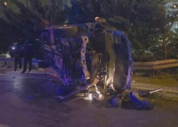 Esenler'de 3 aracın karıştığı zincirleme kaza: 1 ölü 5 yaralı