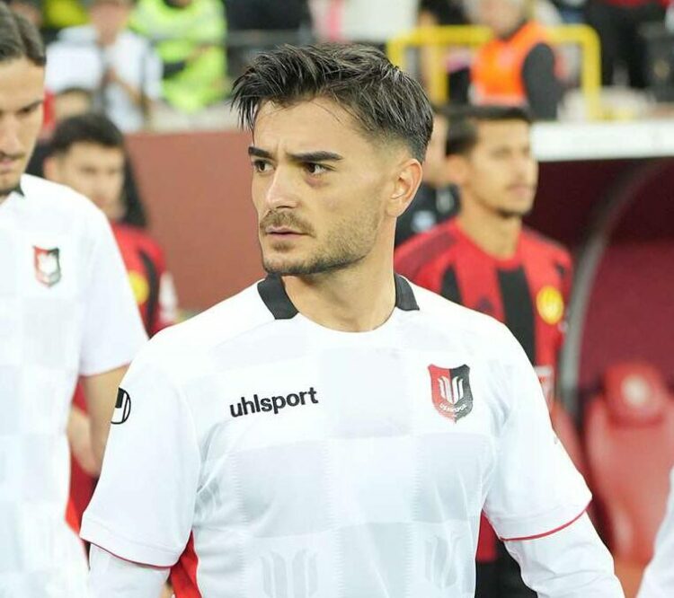 Uşaksporlu Alperen'in yeni durağı Denizli