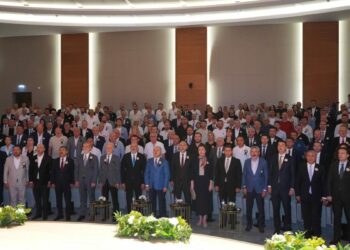 Orhangazi Ticaret ve Sanayi Odası'nın 100'üncü yılında iş dünyasına katkı sağlayanlara ödül