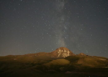 Erciyes'te 2 bin 650 metre yükseklikte meteor yağmuru