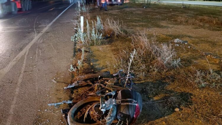 İş makinesi ile motosiklet çarpıştı: 1 ölü