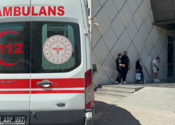 Tartıştığı mesai arkadaşının kardeşi tarafından bıçaklanarak öldürüldü