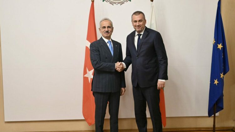 Ulaştırma ve Altyapı Bakanı Abdulkadir Uraloğlu, Bulgaristan'da