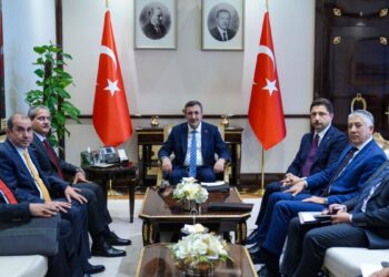 Cevdet Yılmaz, Irak Federal Yolsuzlukla Mücadele Komisyonu Başkanı Lami'yi kabul etti
