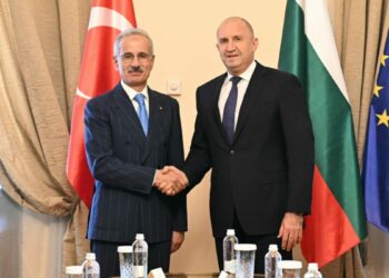 Ulaştırma ve Altyapı Bakanı Uraloğlu, Bulgaristan Başbakanı Radev ile görüştü