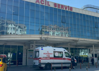Tartıştığı 2 kişinin bıçakladığı Furkan, öldü