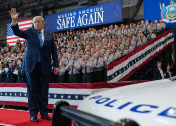 Trump: Hürmüz Boğazı'nı yakında ABD toprağı ilan edeceğim