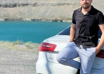 Kavga ettiği arkadaşını kalbinden bıçaklayıp öldürdü