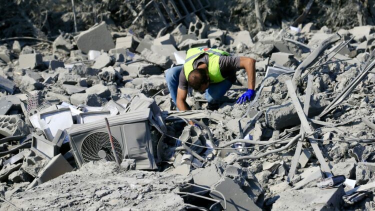 İsrail'den Lübnan'ın güneyine hava saldırısı: 7 ölü, 3 yaralı