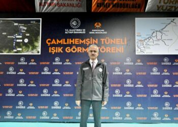 Bakan Uraloğlu: Çamlıhemşin tünelli geçişi pazartesi günü hizmete açılacak