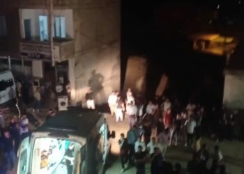 Merdivenli sepetle balkondan evine girmeyen çalışan uzman çavuş, itfaiye aracının kayması ile hayatını kaybetti