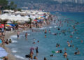 Antalya'da yüksek nem bunalttı