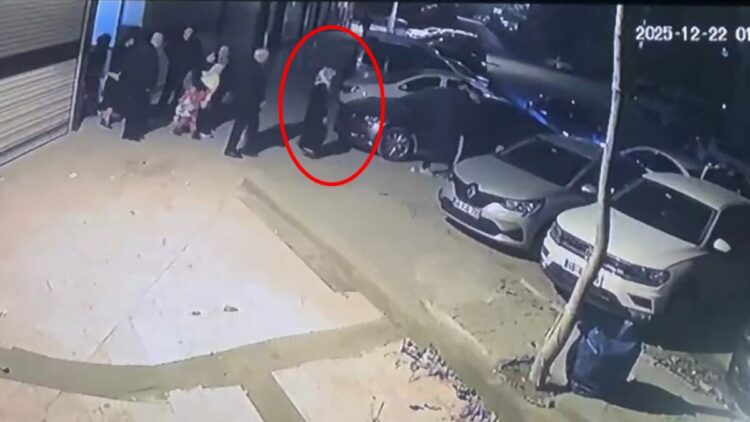 Öldürülen Fırat'ın annesi: Şüpheliler kadın kıyafetiyle kaçıyorlar, görüntüler var