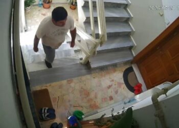 Sultangazi’de takıntılı olduğu kadının annesini bıçakladı, engelli bireyi bardakla yaraladı