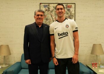 Serdal Adalı: Vlahovic'in lisansı için İtalya Futbol Federasyonu'ndan izin bekleniyor