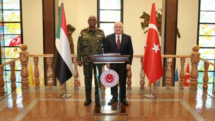 Bakan Güler, Sudan Genelkurmay Başkanı Elatta’yı kabul etti