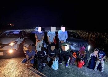 Edirne’de durdurulan araçlarda 7 kaçak göçmen yakalandı