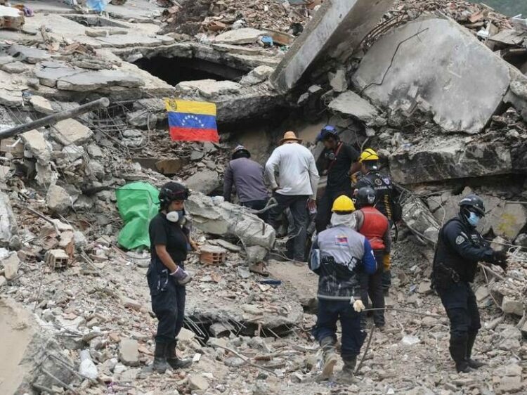Venezuela'daki depremlerde hayatını kaybedenlerin sayısı 6 bin 438'e yükseldi