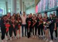 Dünya ikincisi U17 Voleybol Milli Takımı’na havalimanında çiçekli karşılama