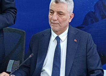 Bakan Bolat: Bizim belediyelerimiz yan gelip yatmaz