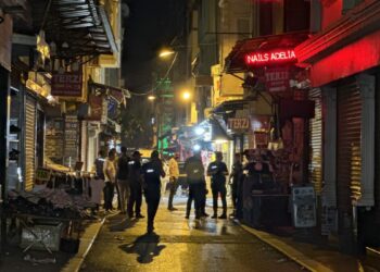 Fatih’te komşu iki esnaf arasında silahlı kavga: 1 ölü, 1 yaralı