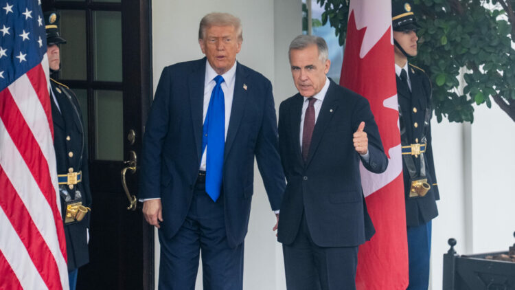 Trump'tan Kanada'ya ek gümrük vergilerinde 3 günlük erteleme