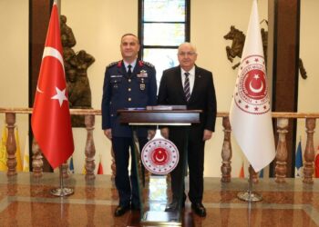 Bakan Güler, Hava Kuvvetleri Komutanı Orgeneral Dalkıran'ı kabul etti