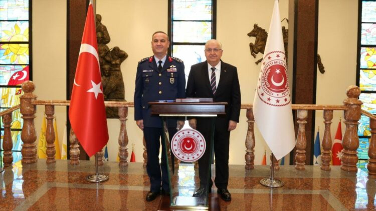 Bakan Güler, Hava Kuvvetleri Komutanı Orgeneral Dalkıran'ı kabul etti