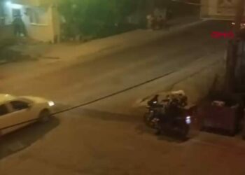 Üvey oğlunun tabancayla vurduğu belediye personeli ağır yaralandı