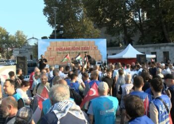 Üsküdar’da düzenlenen programda Gazze için yardım çağrısı