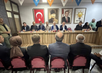 Bakan Bolat, Ertuğrul Gazi Türbesi’ni ziyaret etti