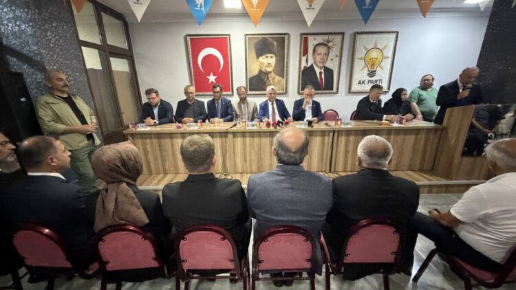 Bakan Bolat, Ertuğrul Gazi Türbesi’ni ziyaret etti
