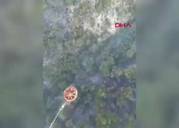 Balıkesir'deki orman yangını 2'nci gününde; söndürme çalışmaları sürüyor