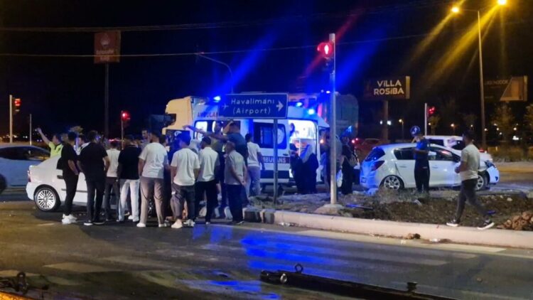 Diyarbakır'da otomobiller çarpıştı: 7 yaralı